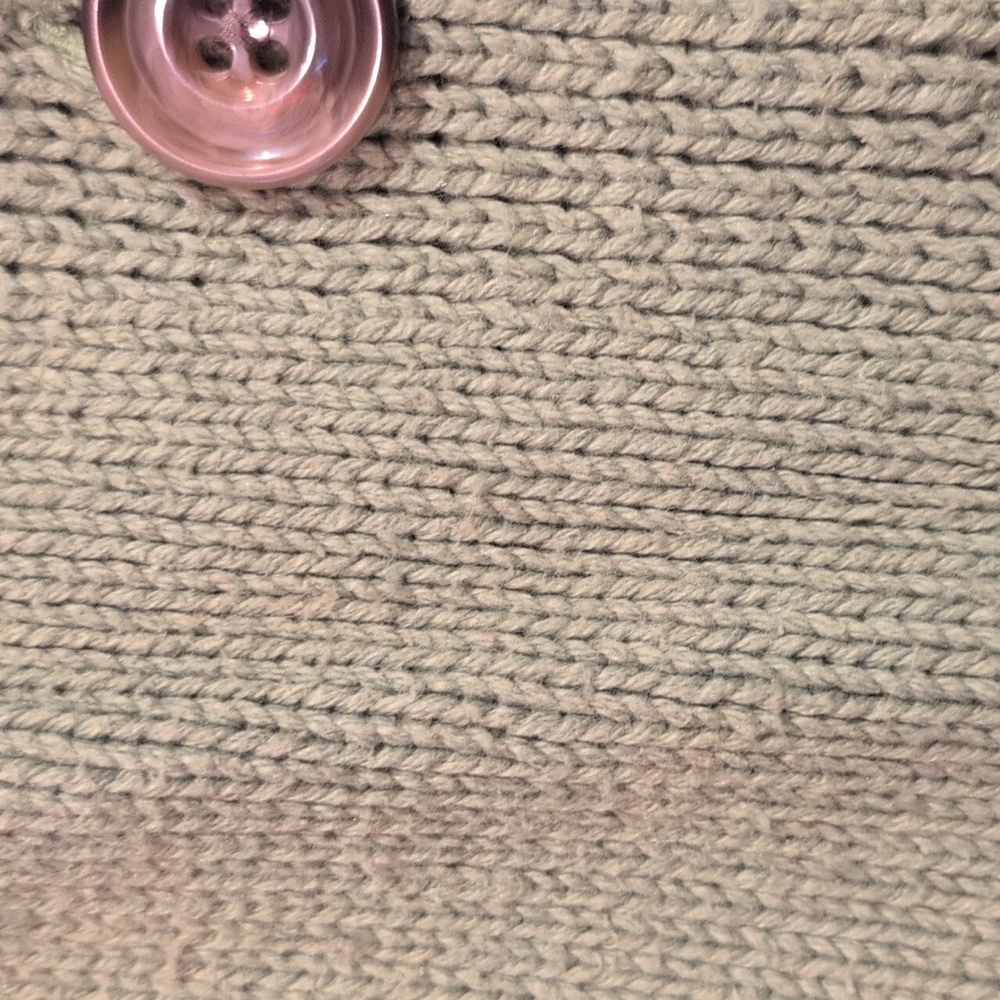 Old Navy Solid Green Thick Cable Knit Sweater Car… - image 3